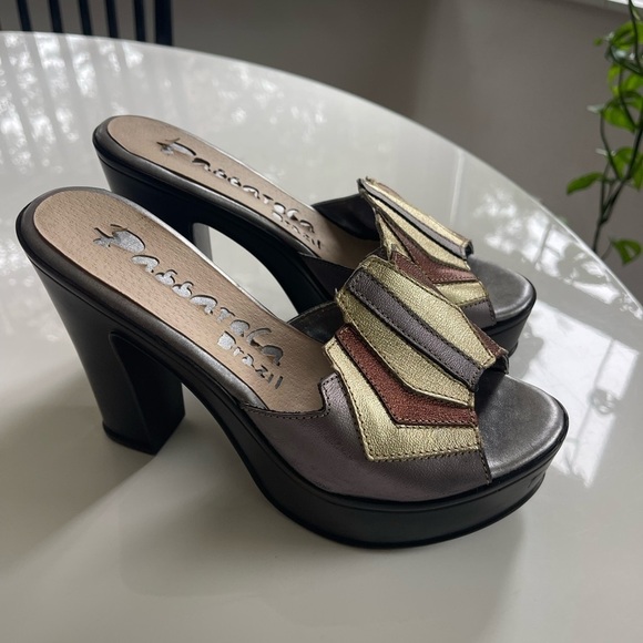Passarela Shoes - Vintage 90s Passarela Brazil Chunky Leather Platform Heels - 8